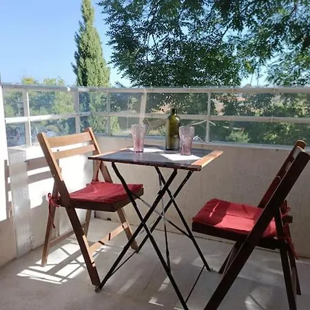 Le Quiet Marandais T2 Piscine Daire